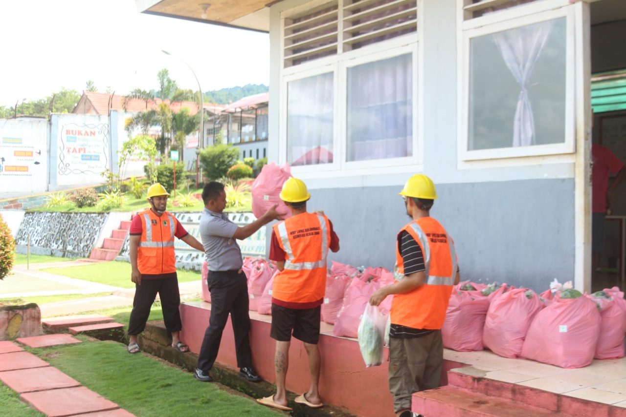 b04e3366-5b84-4169-99c1-1deecc15aa87