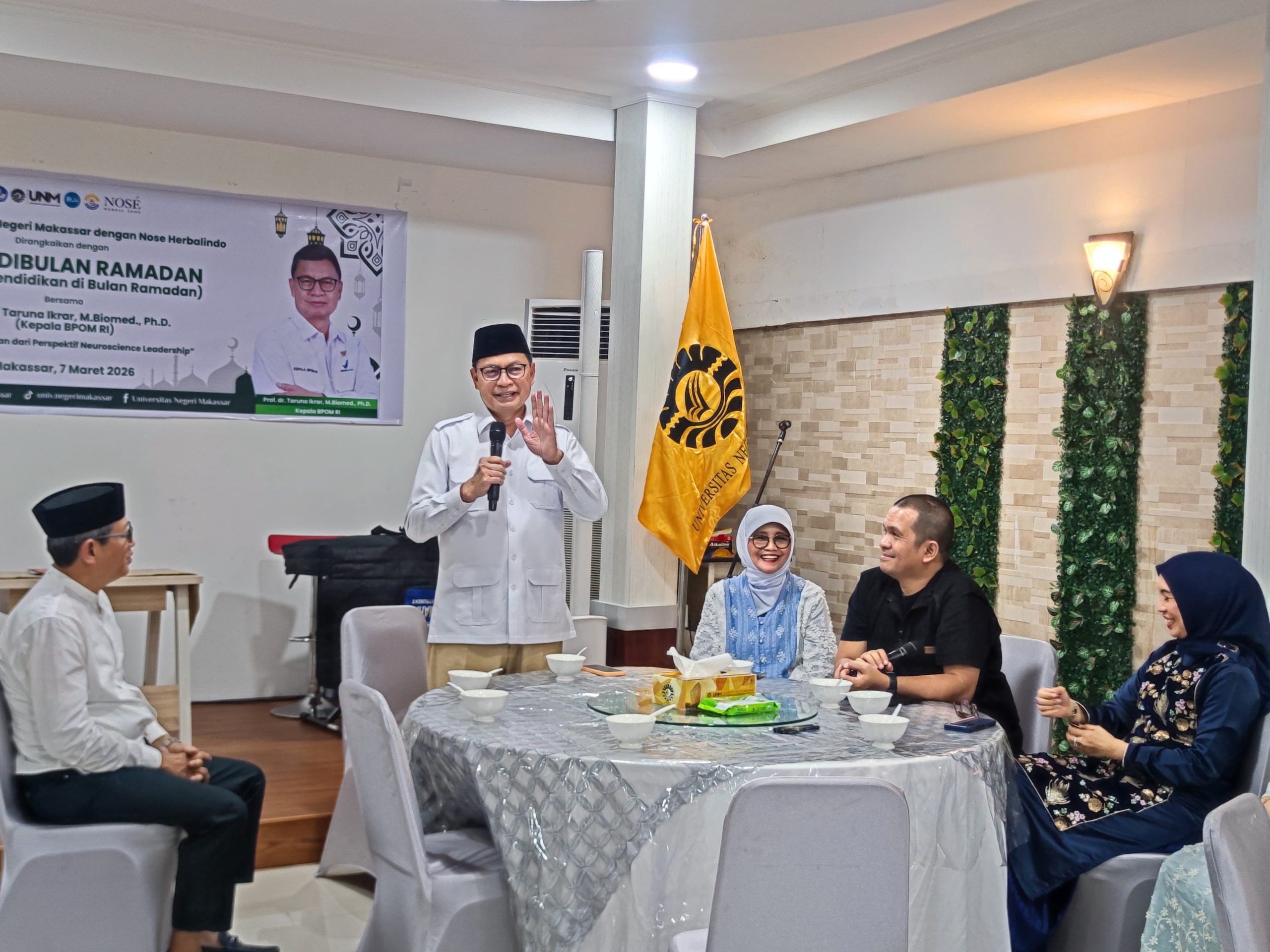 df101d7c-94e8-45e8-936a-967ea9458139